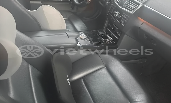 Mua Đã sử dụng Mercedes E250 Xe ô tô Mua Đã sử dụng Mercedes E250 Xe ô tô