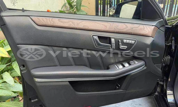 Mua Đã sử dụng Mercedes E200 Xe ô tô Mua Đã sử dụng Mercedes E200 Xe ô tô