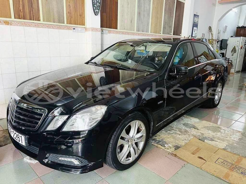Big with watermark mercedes e250 hanoi tp ho chi minh 47910