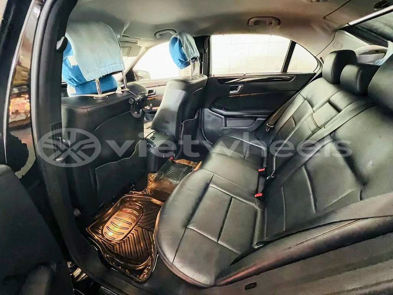 Big with watermark mercedes e250 hanoi tp ho chi minh 47910