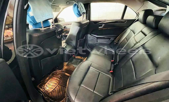 Mua Đã sử dụng Mercedes E250 Xe ô tô Mua Đã sử dụng Mercedes E250 Xe ô tô