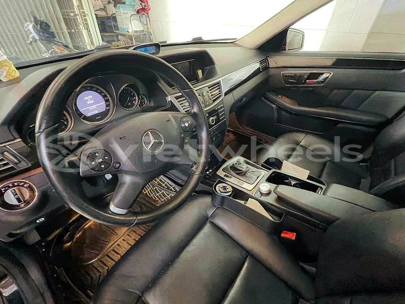 Big with watermark mercedes e250 hanoi tp ho chi minh 47910
