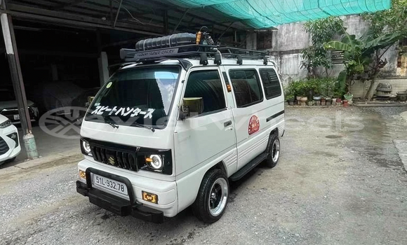 Buy Used Suzuki Carry Car
