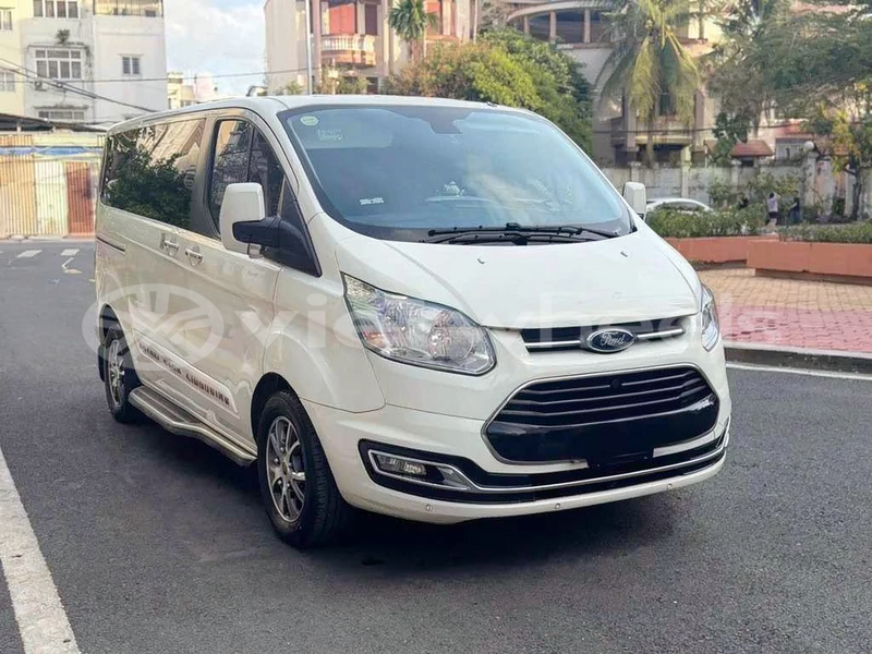 Big with watermark ford tourneo hanoi tp ho chi minh 47927