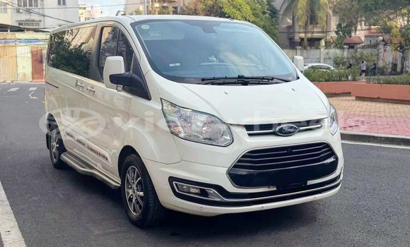 Mua Đã sử dụng Ford Tourneo Xe ô tô Mua Đã sử dụng Ford Tourneo Xe ô tô