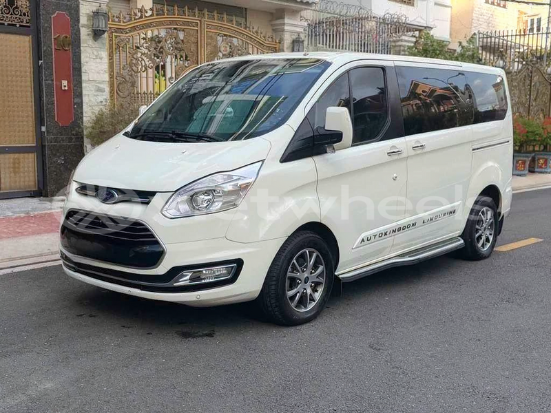 Big with watermark ford tourneo hanoi tp ho chi minh 47927