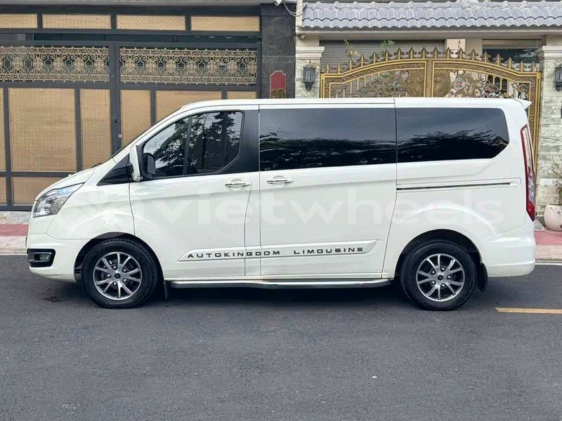 Big with watermark ford tourneo hanoi tp ho chi minh 47927