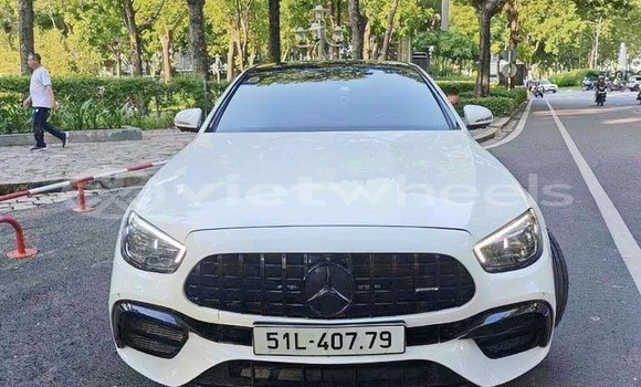 Mua Đã sử dụng Mercedes E300 Xe ô tô