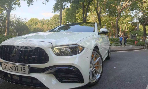 Mua Đã sử dụng Mercedes E300 Xe ô tô Mua Đã sử dụng Mercedes E300 Xe ô tô