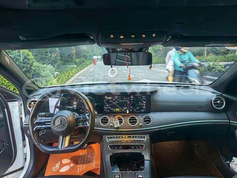 Big with watermark mercedes e300 hanoi tp ho chi minh 47932