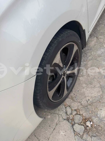 Big with watermark kia rondo hanoi tp ho chi minh 47933