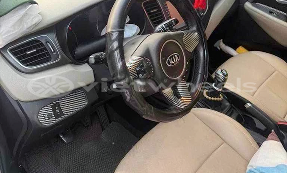Mua Đã sử dụng KIA Rondo Xe ô tô Mua Đã sử dụng KIA Rondo Xe ô tô