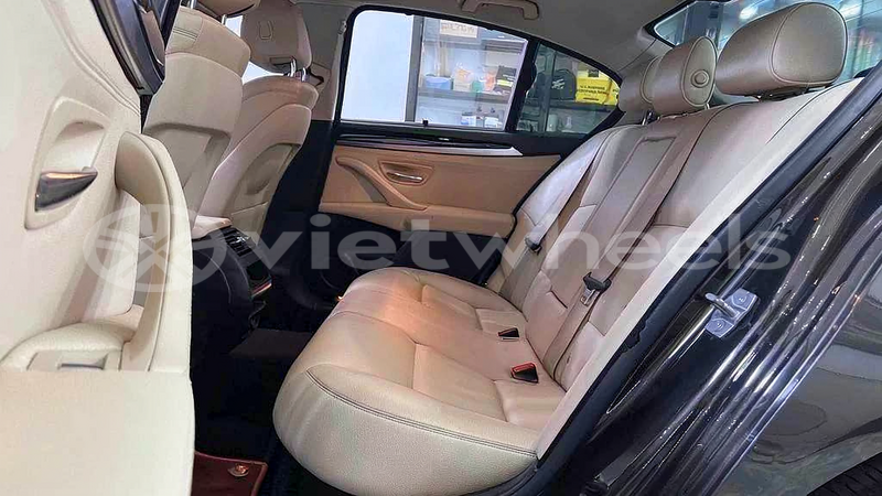 Big with watermark bmw 5 series hanoi tp ho chi minh 47934
