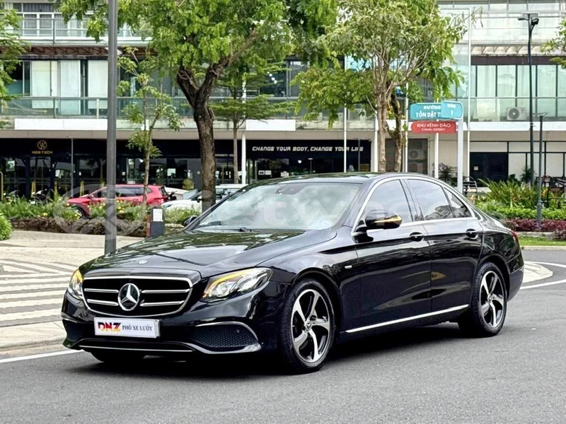 Big with watermark mercedes e200 hanoi tp ho chi minh 47936