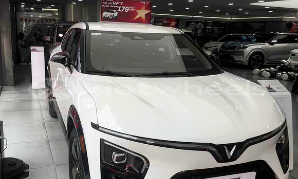 Mua Mới Vinfast Vf7 Xe ô tô Mua Mới Vinfast Vf7 Xe ô tô