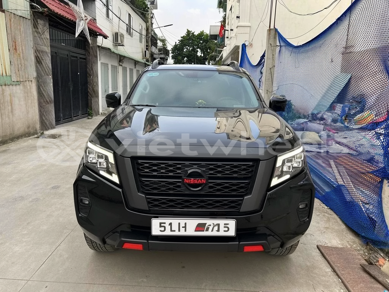 Big with watermark nissan navara hanoi tp ho chi minh 47951