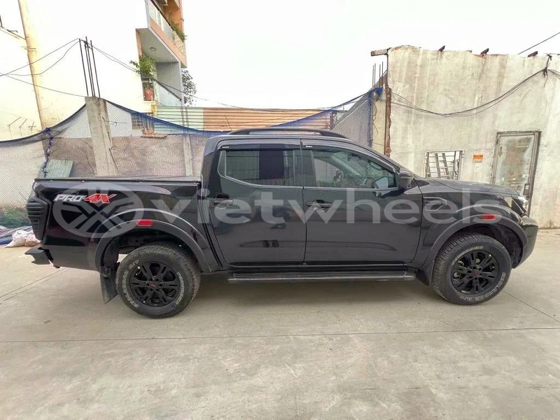 Big with watermark nissan navara hanoi tp ho chi minh 47951