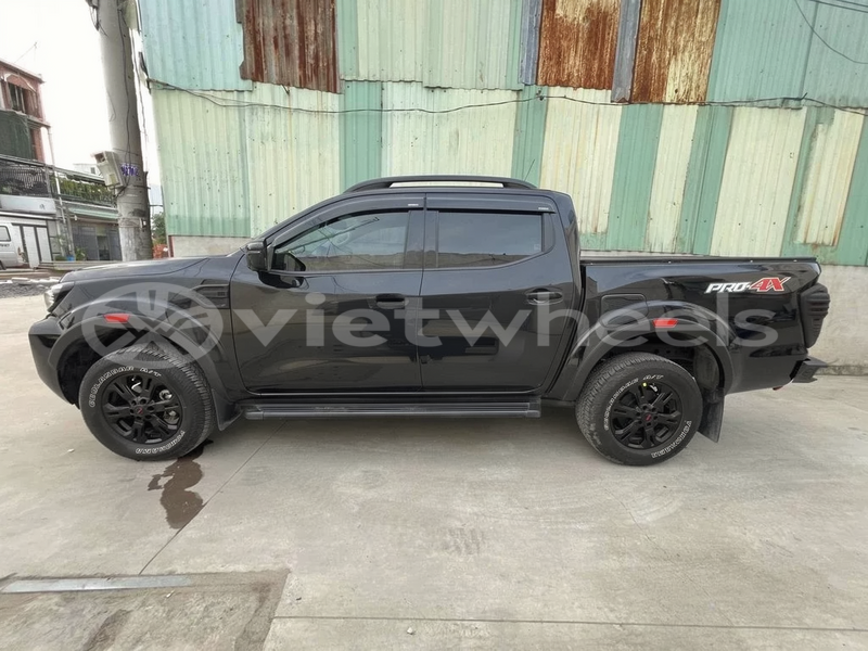 Big with watermark nissan navara hanoi tp ho chi minh 47951