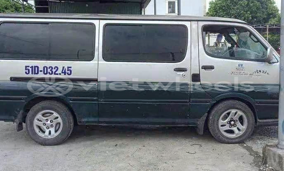 Buy Used Toyota Hiace Car
