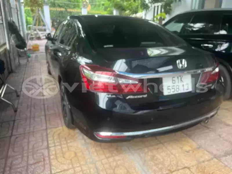 Big with watermark honda accord hanoi tp ho chi minh 48017