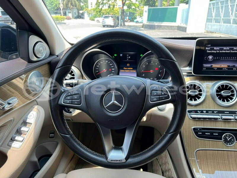 Big with watermark mercedes c250 hanoi tp ho chi minh 48020