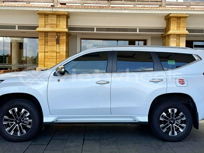 Big with watermark mitsubishi pajero sport hanoi tp ho chi minh 48037