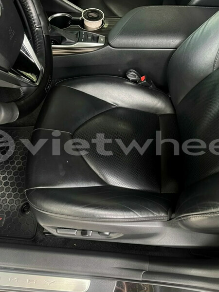 Big with watermark toyota camry hanoi tp ho chi minh 48050