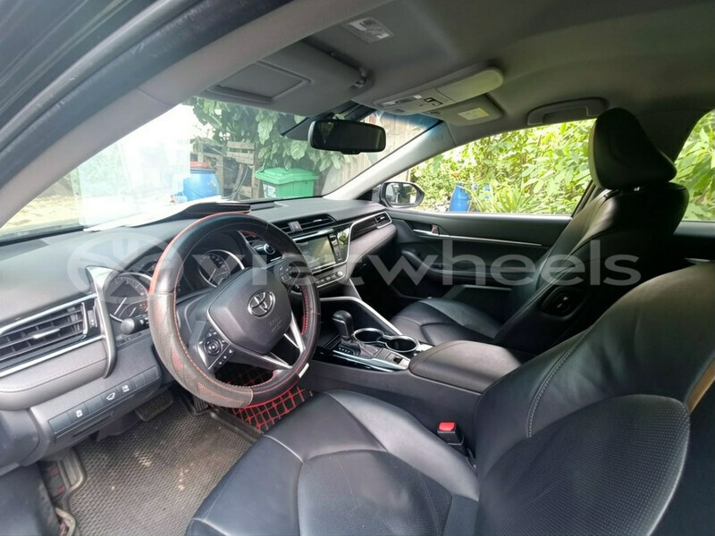 Big with watermark toyota camry hanoi tp ho chi minh 48061