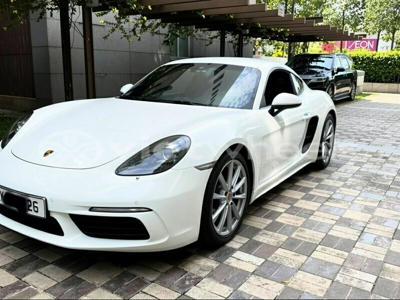 Big with watermark porsche cayman hanoi tp ho chi minh 48092