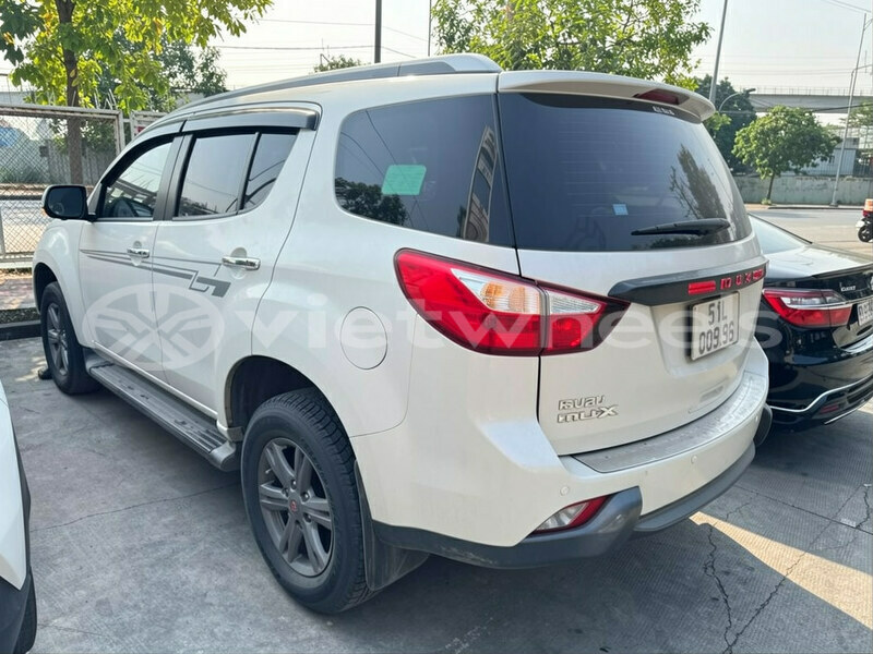 Big with watermark isuzu isuzu mu x hanoi tp ho chi minh 48095
