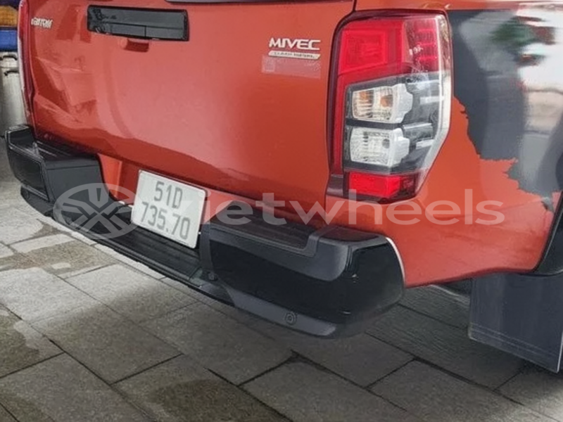 Big with watermark mitsubishi triton hanoi tp ho chi minh 48103