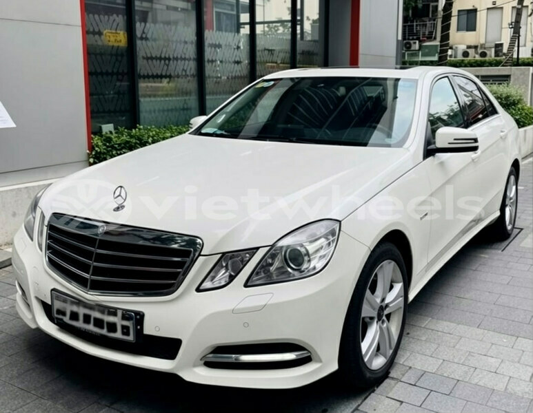 Big with watermark mercedes e250 hanoi tp ho chi minh 48118