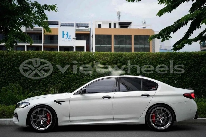 Big with watermark bmw 5 series hanoi tp ho chi minh 48124