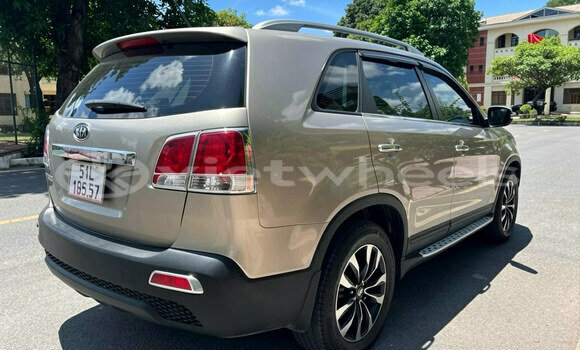 Buy Used KIA Sorento Car Buy Used KIA Sorento Car
