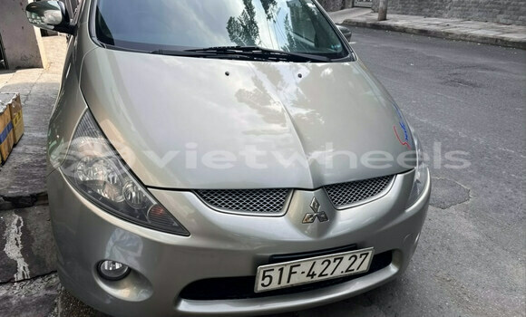 Mua Đã sử dụng Mitsubishi Grandis Xe ô tô Mua Đã sử dụng Mitsubishi Grandis Xe ô tô