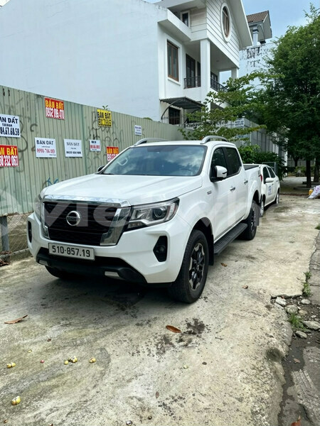 Big with watermark nissan navara hanoi tp ho chi minh 48146