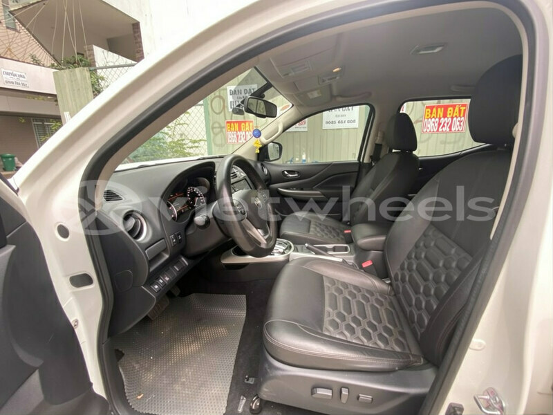Big with watermark nissan navara hanoi tp ho chi minh 48146