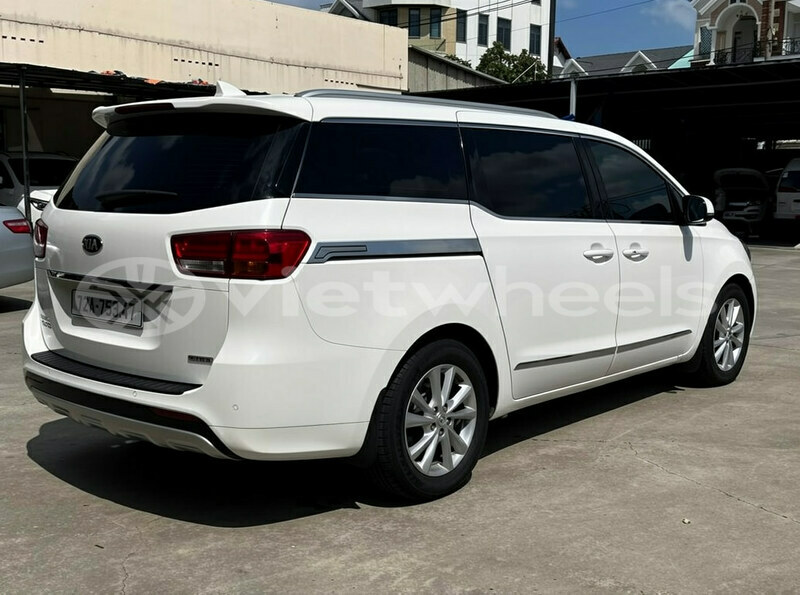 Big with watermark kia sedona hanoi tp ho chi minh 48148
