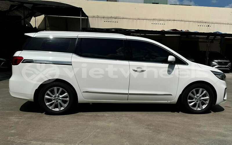 Big with watermark kia sedona hanoi tp ho chi minh 48148