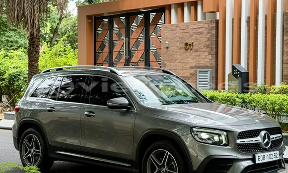 Mua Đã sử dụng Mercedes GLB200 Xe ô tô Mua Đã sử dụng Mercedes GLB200 Xe ô tô