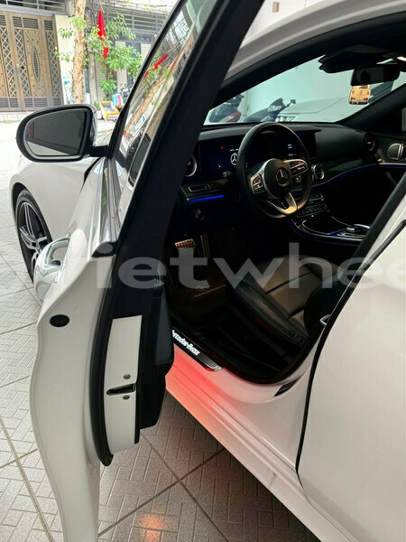 Big with watermark mercedes e300 hanoi tp ho chi minh 48175