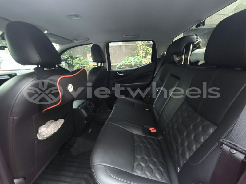 Big with watermark nissan navara hanoi tp ho chi minh 48180