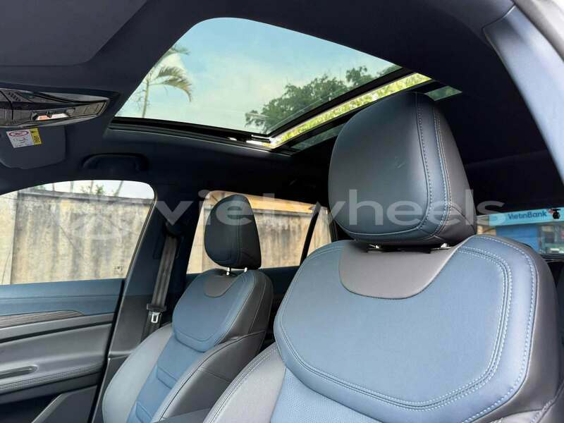Big with watermark ford territory hanoi gia lai 48188