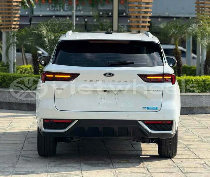 Big with watermark ford territory hanoi gia lai 48188