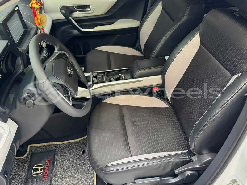 Big with watermark toyota veloz hanoi lao cai 48192