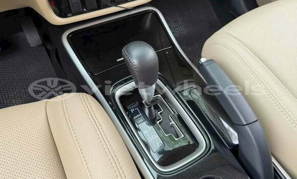 Mua Đã sử dụng Mitsubishi Outlander Xe ô tô Mua Đã sử dụng Mitsubishi Outlander Xe ô tô