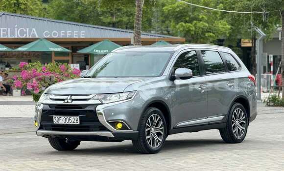 Mua Đã sử dụng Mitsubishi Outlander Xe ô tô Mua Đã sử dụng Mitsubishi Outlander Xe ô tô