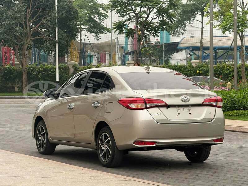 Big with watermark toyota vios hanoi hue 48201