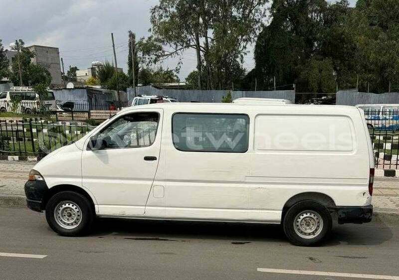 Big with watermark toyota hi ace ca mau ca mau 48213