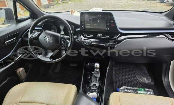 Mua Đã sử dụng Toyota CH-R Xe ô tô Mua Đã sử dụng Toyota CH-R Xe ô tô